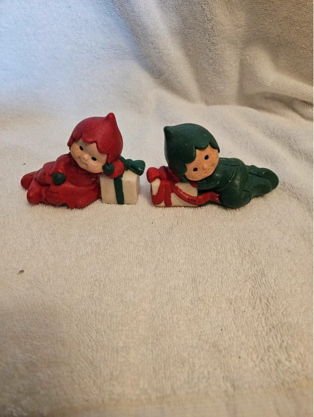 Vtg Avon Santa's Helpers Wax Pomander Elf Pair Christmas Festive Garlands